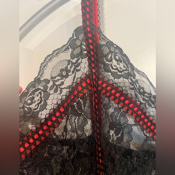 Vintage Black lace and satin nightgown with Red ribbon Details. So vampy! - Picture 3 of 10
